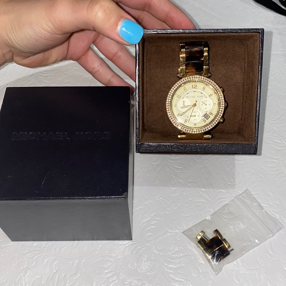 Michael kors gold tortoise print band